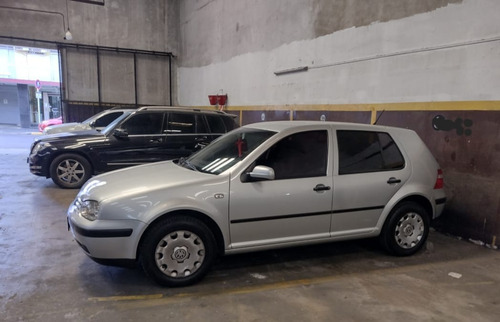 Volkswagen Golf 1.6 Comfortline