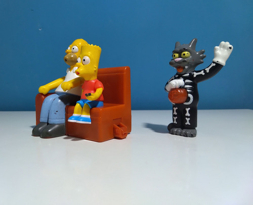 Muñeco Homero, Bart Simpson Y Snowball (2008) (Usado)