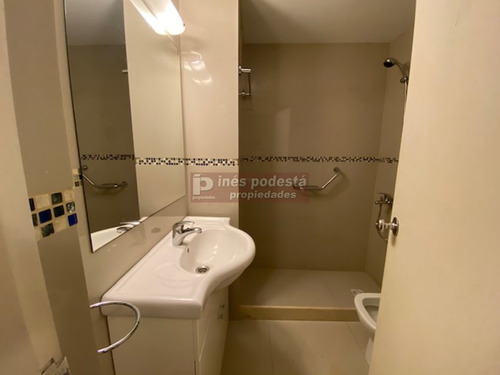Hotel En Venta En La Península A Pasos Del Puerto- Ref: 37584