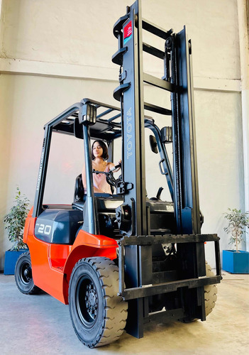 Autoelevador Toyota Diesel 2tn Garantia Japon