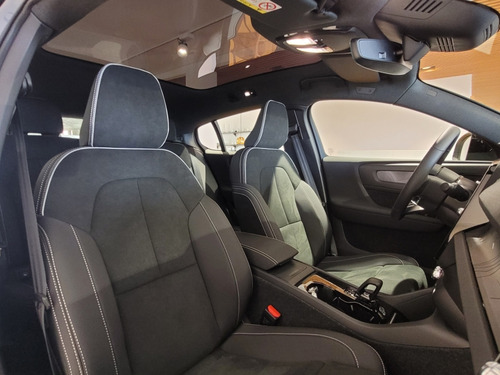 Volvo C40 P8 RECHARGE TWIN ELECTRIC ULTIMATE AWD