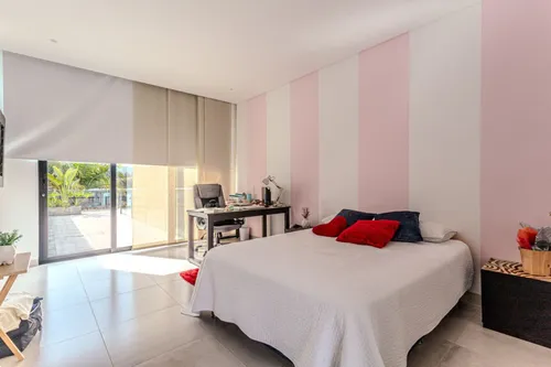 Casa En Venta En Llanogrande. Cod V14030