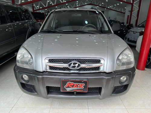 Imagen 2 de 13 de Hyundai Tucson Gl