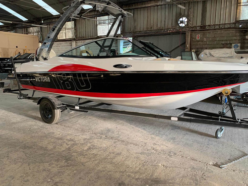 Imagen 3 de 15 de Lancha Victoria Open Wake Con 150 Hp Full Linea 2023