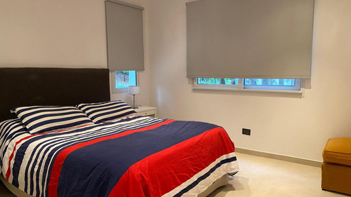 Casa En Venta - 5 Dormitorios 4 Baños - Pinamar