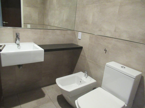 Imagen 11 de 21 de Departamento En Venta De 3 Ambientes, En Excelente Ubicación. Vicente Lopéz