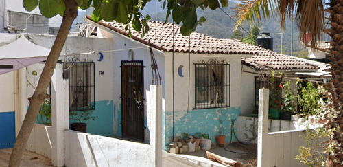 Casa En Venta En Corea Del Norte Heroes De La Patria Puerto Vallarta Jalisco!!