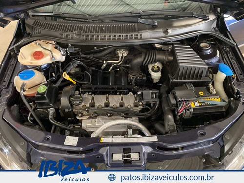 Imagem 15 de 16 de Volkswagen Saveiro Highline 1.6 T. Flex 8v Cd Flex 2017