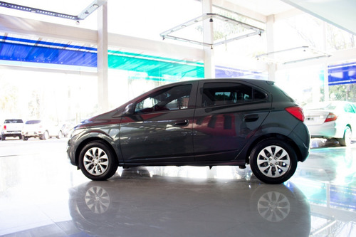 Chevrolet Onix Lt Nafta 2018 Gris