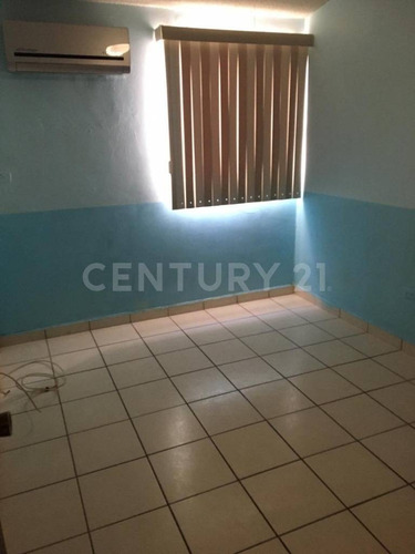 Imagen 9 de 15 de Se Renta Casa En Col. Villas Del Náinari.