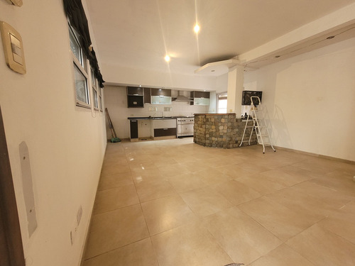 Casa 5 Ambientes Banfield Este C/ Garage 2 Plantas