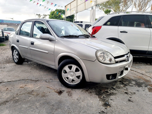Imagen 1 de 12 de Chevrolet Chevy 1.6 Paq M Sedan Modelo 2007