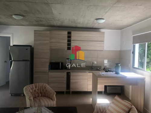 Oportunidad, Casa Con Amplio Terreno - Club Del Lago
