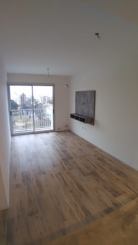 Excelente Departamento Un Dormitorio 6 E/ 65 Y 66