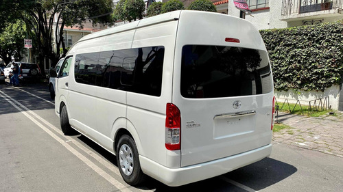 Imagen 4 de 15 de Toyota Hiace 2019 2.7 Bus 15 Pas Mt