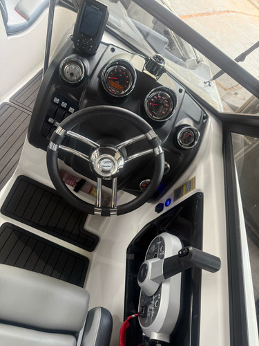 Focker 212 Mercury 150hp