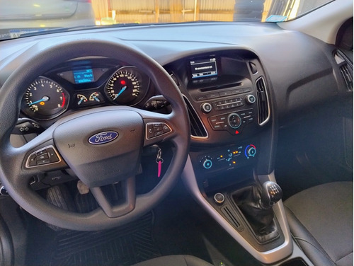 Ford Focus III 1.6 Sedan S