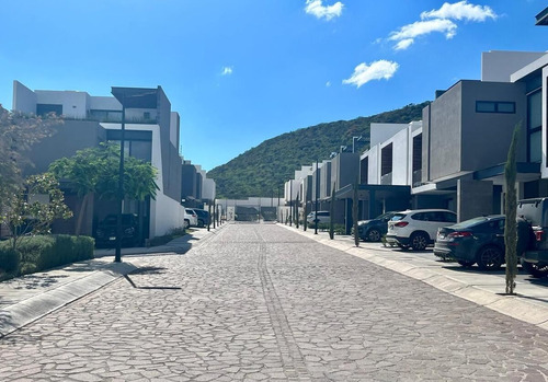 Residencia Boutique, Nuevo Refugio, Alberca, Amenidades Top, Arquitecto Premiado, Privada Olmo