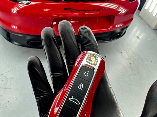 Porsche 911 Carrera 4 Gts 2024 Color Rojo
