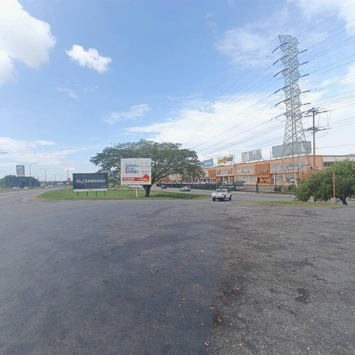 Terreno Industrial De 7,088 M² Con Infraestructuras Variadas, En San Diego, Al Lado De La Samsung, Multimax Y La Ciu A La Altura De La Autopista Regional Del Centro Rp.