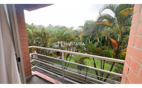 Casa De 4 Habitaciones En Conjunto La Italia, Pereira