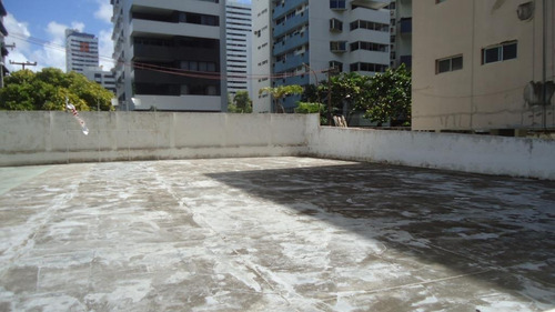 Ótimo Apartamento Com 2 Quartos (1 Suíte) Na Orla De Boa Viagem - Ap0153