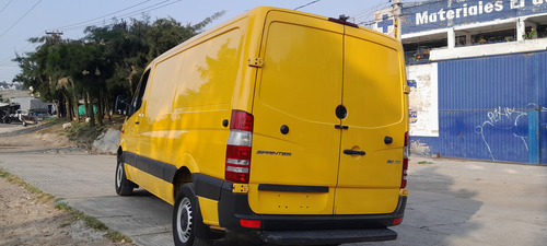 Mercedez Sprinter