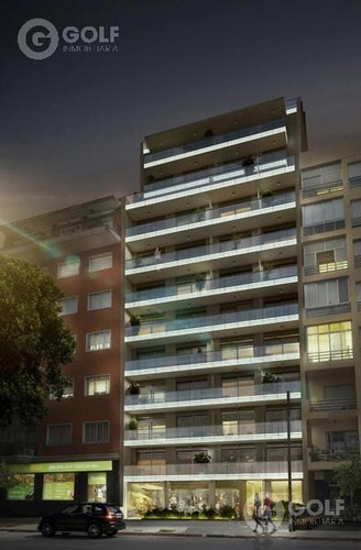 Punta Carretas, Amplio Monoambiente Al Frente Con Salida A Terraza | Construcción