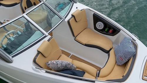Imagen 4 de 16 de Lancha Fibrafort Focker 210 Open Con Evinrude Etec 150 M2019