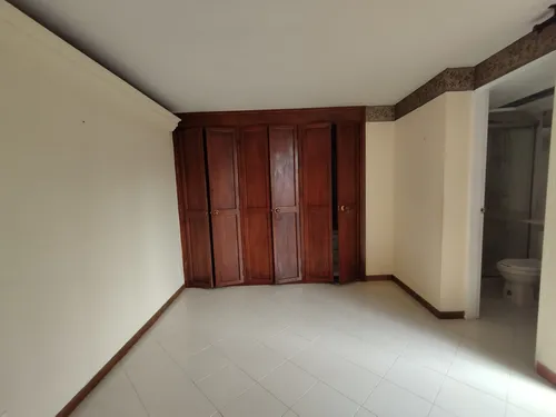 Apartamento En Arriendo En Calasanz. Cod A17347