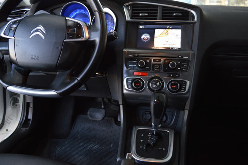 Imagen 9 de 14 de Citroen C4 Lounge Exclusive 1.6 Thp At6 2016 / Lesbleus