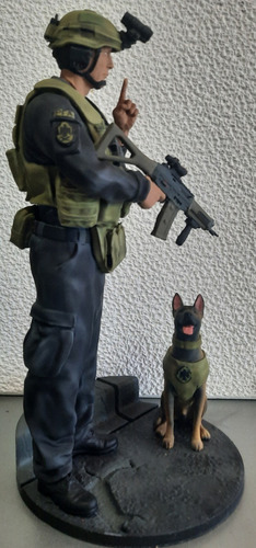 Figura Operador Geof K9 Pfa - 25 Cms - Impresion 3d