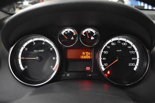 Peugeot 408 2.0 Allure 143cv