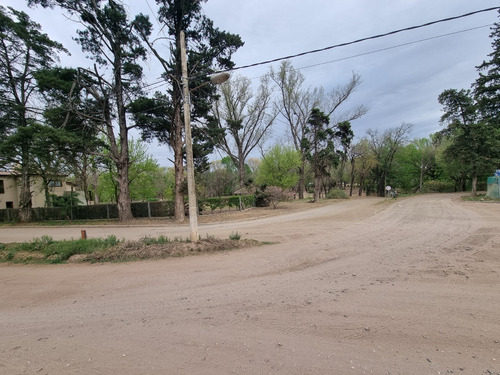 Casa Venta Santa Rosa De Calamuchita 2 Dormitorios Patio A 50 Metros Del Rio Ubicación Excelente Escritura Amoblado