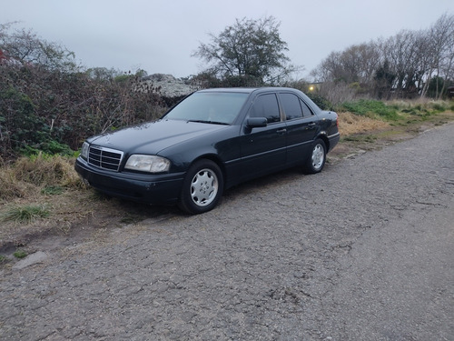 Mercedes-Benz Clase C 2.2 C220 Classic