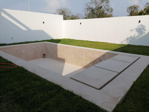 Casa En Venta/renta Merida, Carretera Progreso En Privada, Entrega Inmediata.