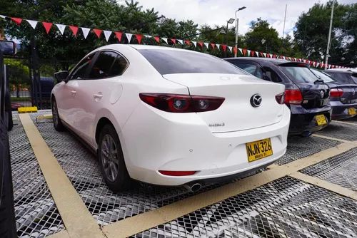 Mazda 3 2.0 Touring At Hibrido Ligero - Mhev