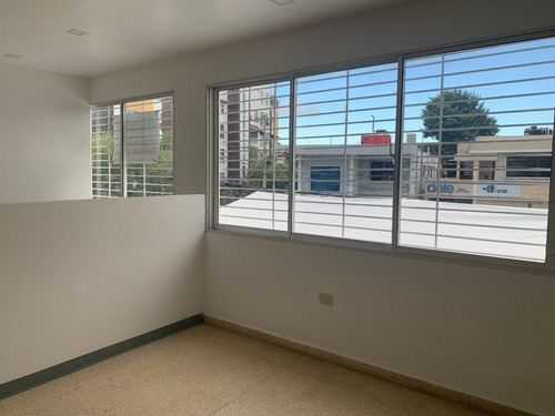 Imagen 6 de 9 de Alquilo Local Comercial En Gazcue