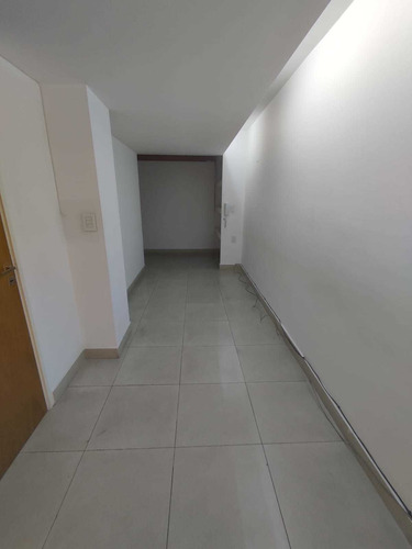 Imagen 5 de 10 de Alquiler De Oficina En Nueva Cordoba Plaza España Sobre Estrada