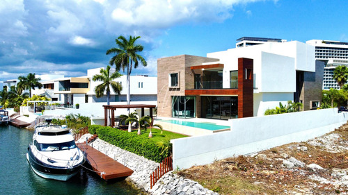 * Casa En  Venta En Puerto Cancun