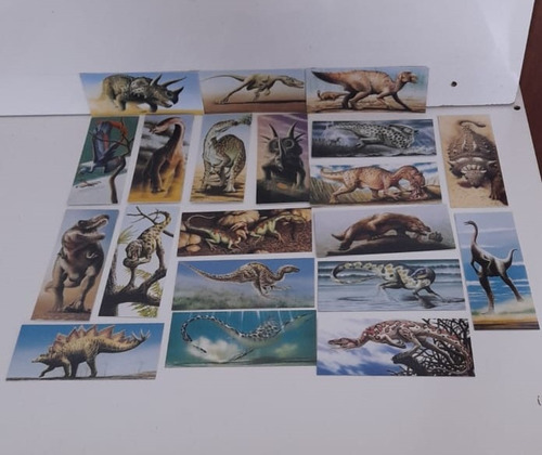 20 Cards Dinossauros,chocolate Surpresa,em Super Bom Estado