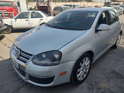 Volkswagen Bora 2.5 Style Tiptronic Bt At