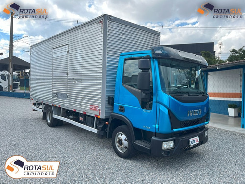 Iveco Tector 11.190 2022 Baú