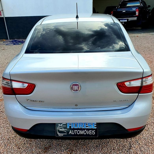 Imagem 4 de 9 de Fiat Gran Siena