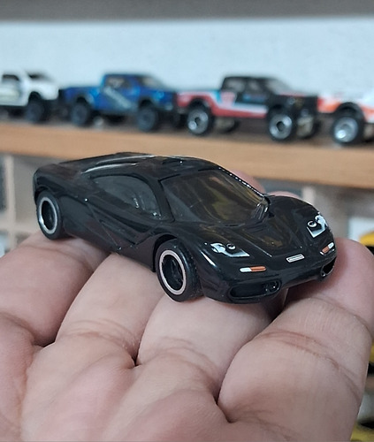 Hot Wheels Mclaren F1 Negro (llantas De Goma)