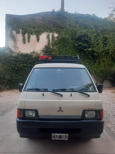 Imagen 2 de 23 de Mitsubishi L300 1998 2.5 Minibus