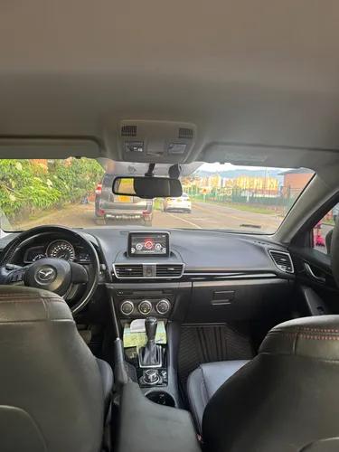 Mazda 3 2.0 Touring
