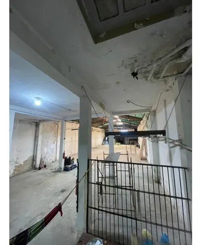 Venta De Galpón En Sarria (m.e)