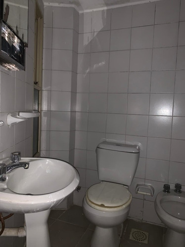 Imagen 3 de 16 de Oportunidad Nueva Cordoba 2 Dormitorio A Remodelar Con Gran Patio Sobre Crisol