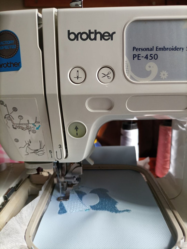 Imagem 2 de 3 de Máquina De Borda Brother 450